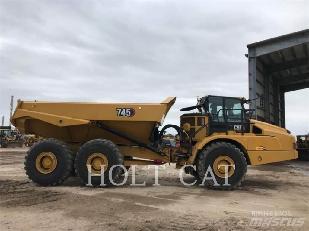 CAT 745 Belden kirma kaya kamyonu