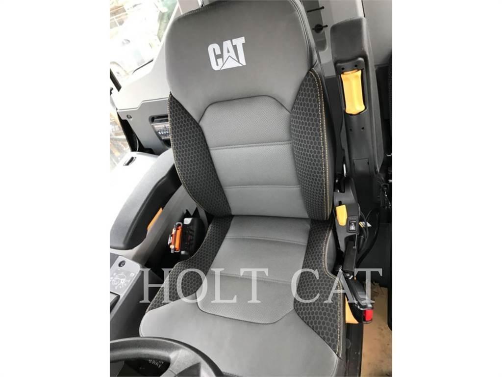 CAT 745 Belden kirma kaya kamyonu
