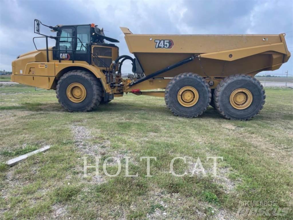 CAT 745 Belden kirma kaya kamyonu