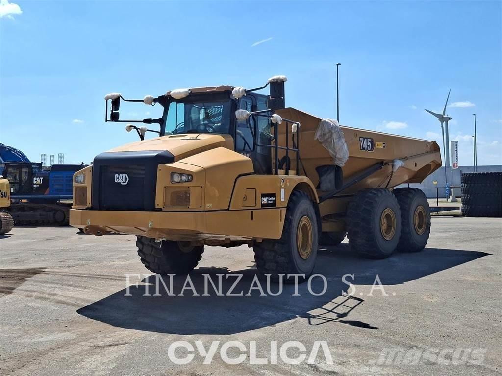 CAT 745 Belden kirma kaya kamyonu