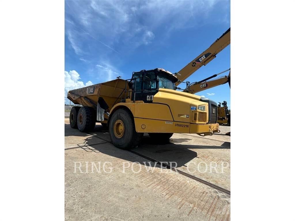 CAT 745 Belden kirma kaya kamyonu