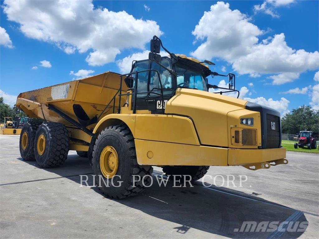 CAT 745 Belden kirma kaya kamyonu