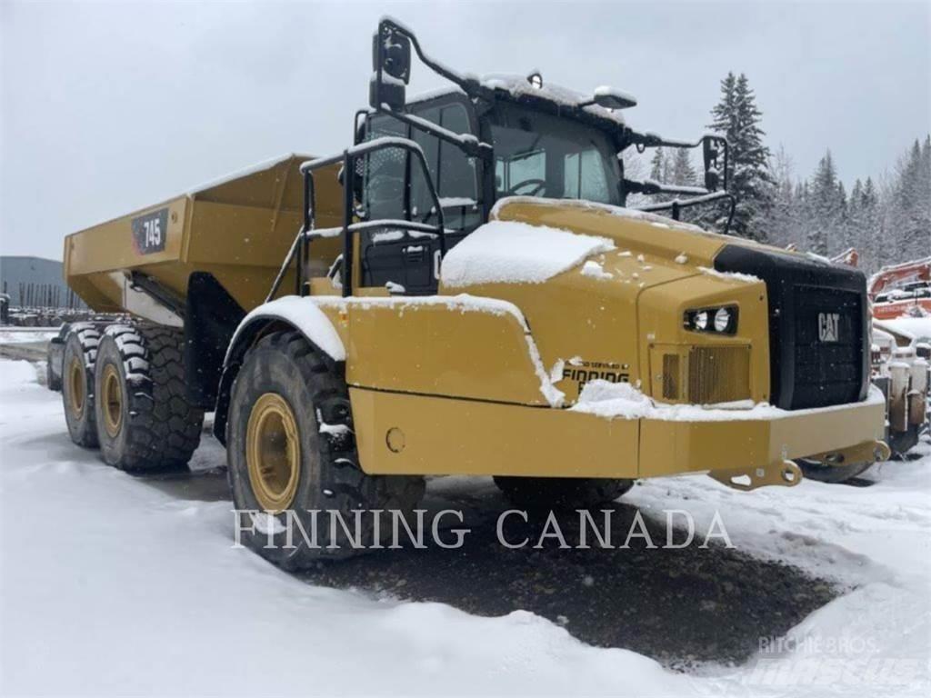 CAT 745 Belden kirma kaya kamyonu