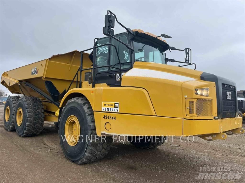 CAT 745 Belden kirma kaya kamyonu