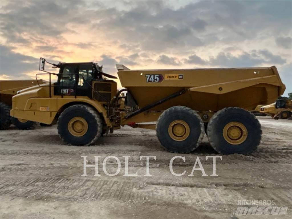 CAT 745 Belden kirma kaya kamyonu