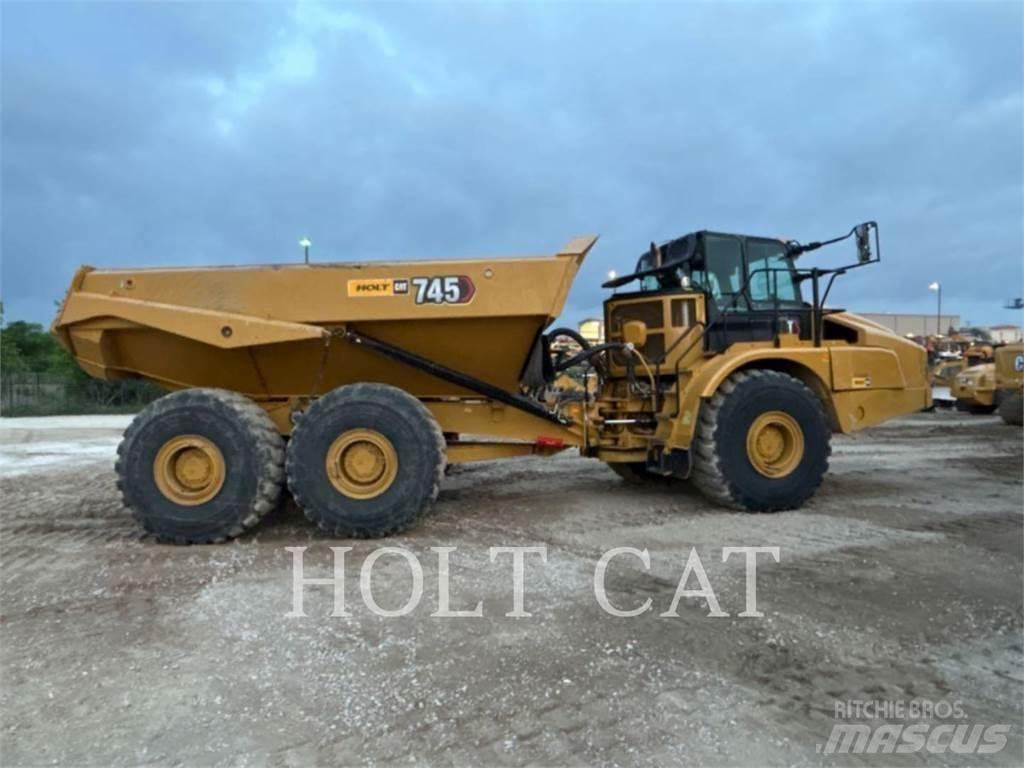 CAT 745 Belden kirma kaya kamyonu