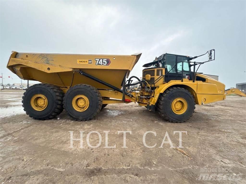 CAT 745 Belden kirma kaya kamyonu