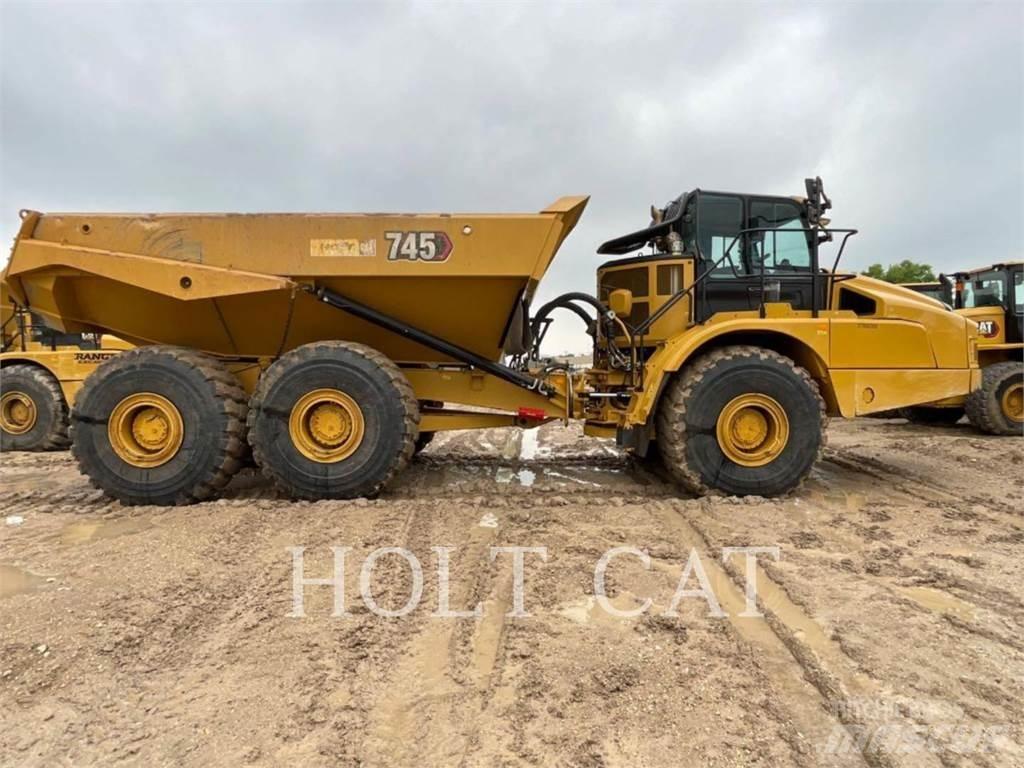 CAT 745 Belden kirma kaya kamyonu