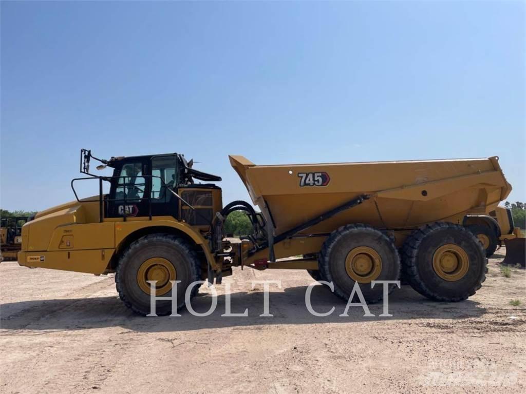 CAT 745 Belden kirma kaya kamyonu