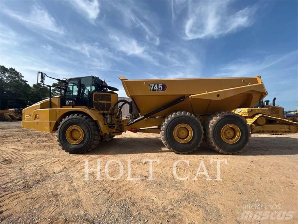 CAT 745 Belden kirma kaya kamyonu