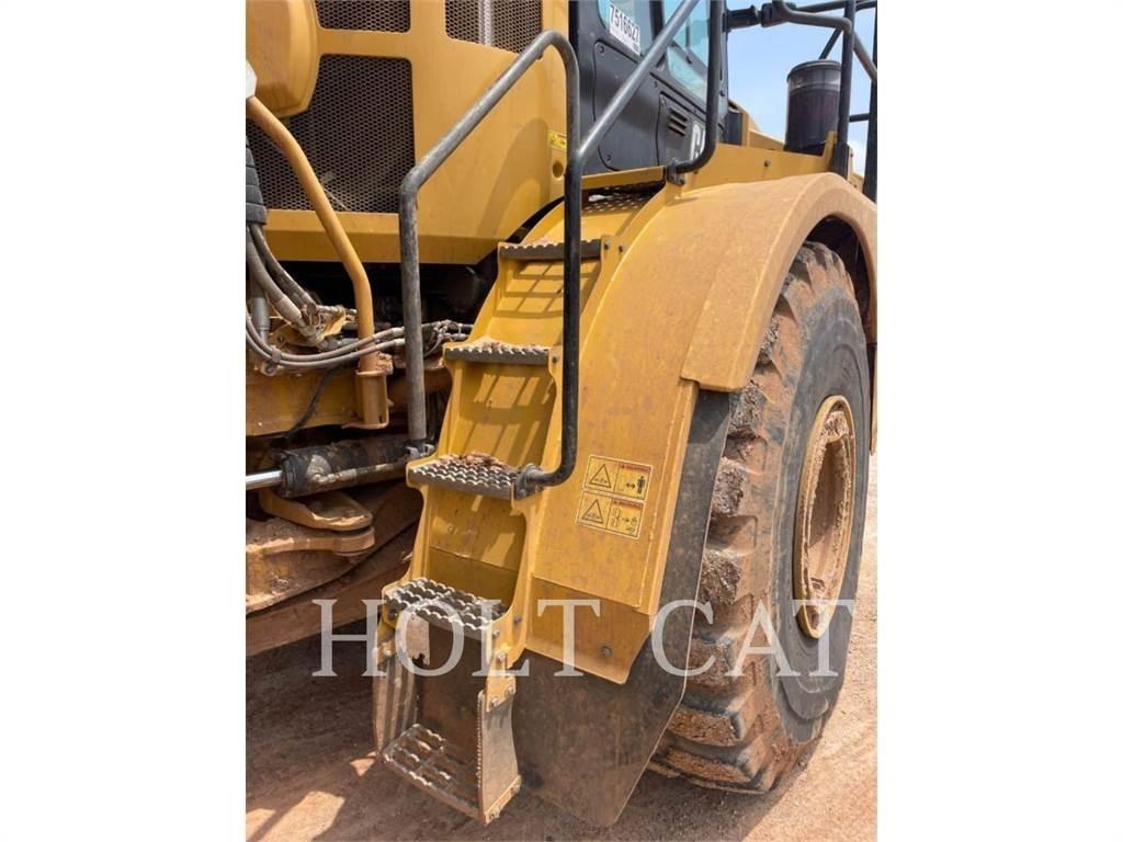 CAT 745 Belden kirma kaya kamyonu