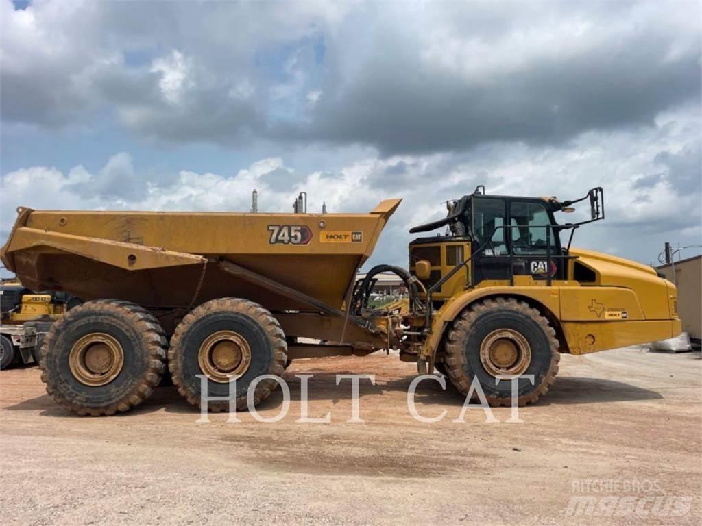 CAT 745 Belden kirma kaya kamyonu
