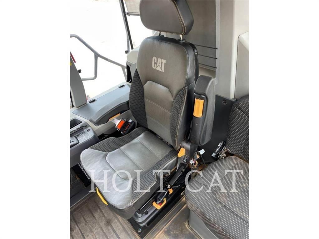 CAT 745 Belden kirma kaya kamyonu