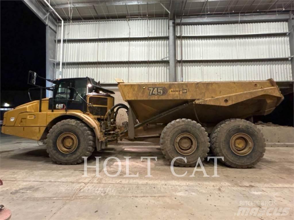 CAT 745 Belden kirma kaya kamyonu