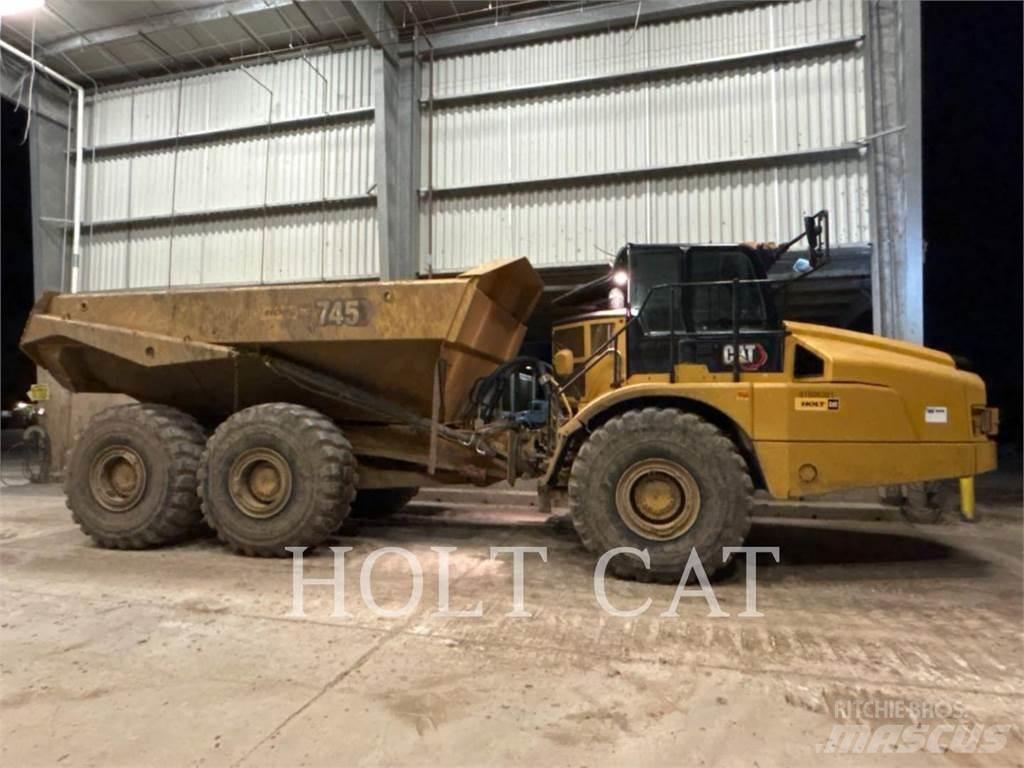 CAT 745 Belden kirma kaya kamyonu