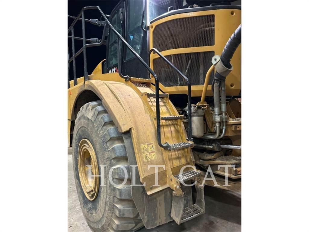 CAT 745 Belden kirma kaya kamyonu