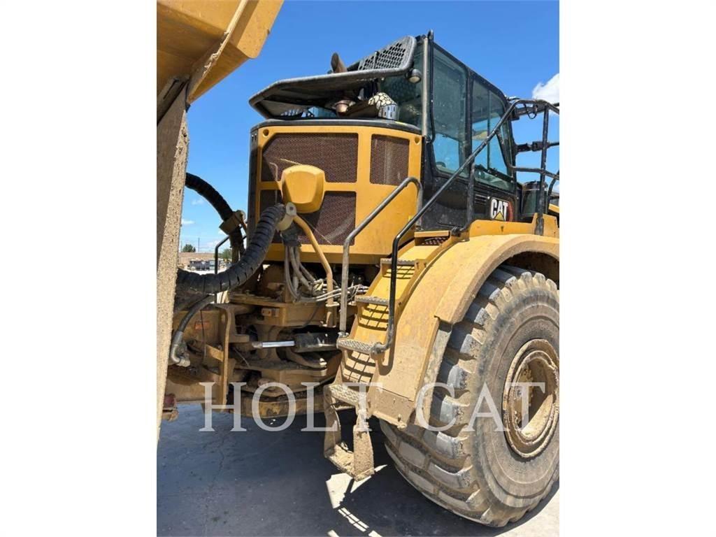 CAT 745 Belden kirma kaya kamyonu
