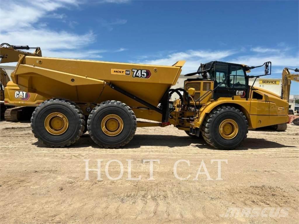 CAT 745 Belden kirma kaya kamyonu