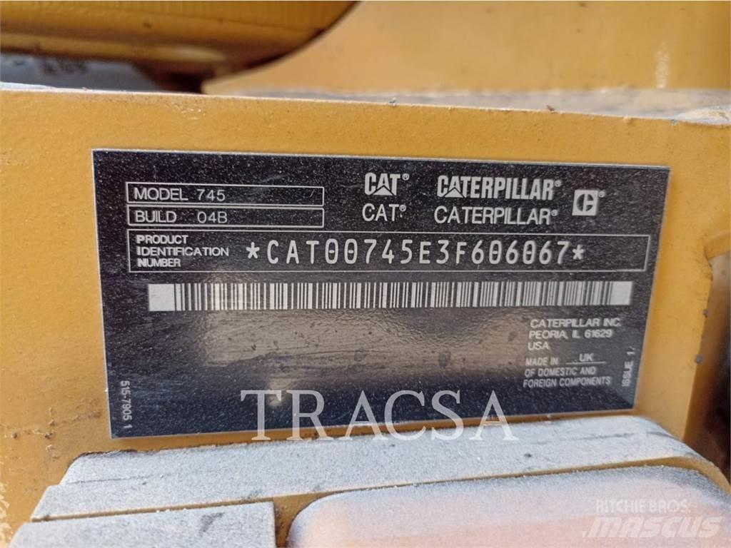 CAT 745 Belden kirma kaya kamyonu