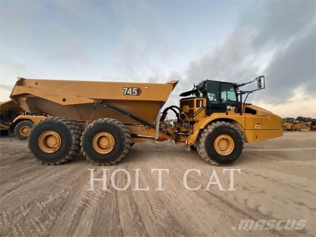 CAT 745 Belden kirma kaya kamyonu