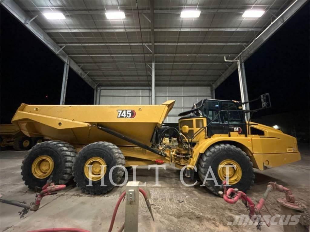CAT 745 Belden kirma kaya kamyonu