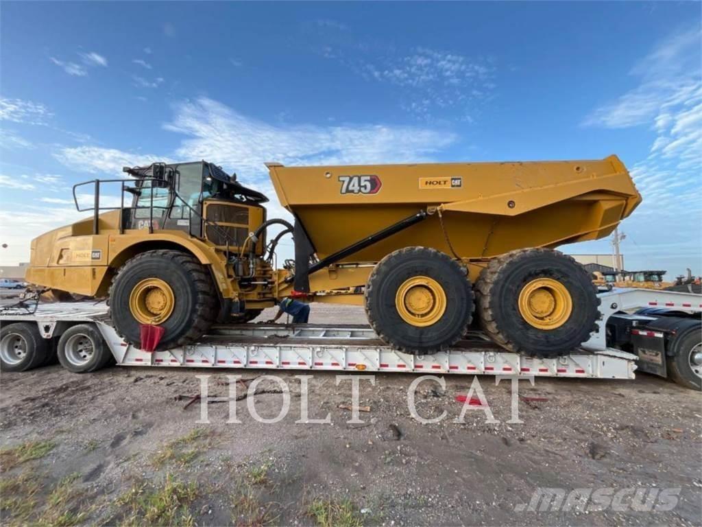 CAT 745 Belden kirma kaya kamyonu