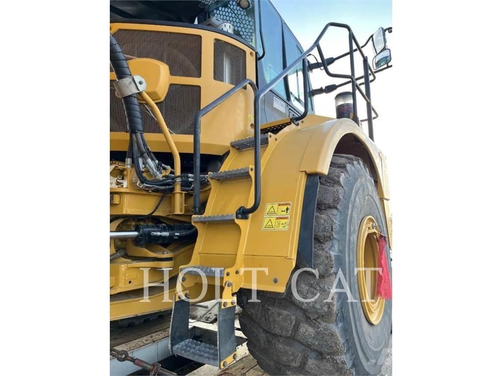 CAT 745 Belden kirma kaya kamyonu