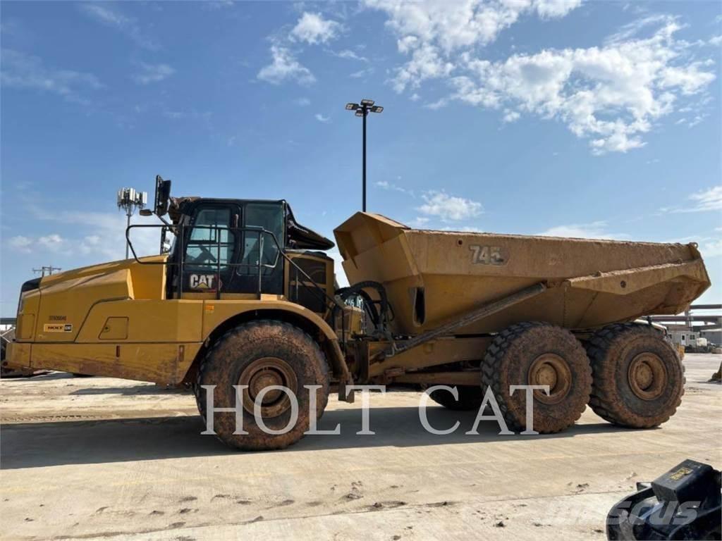 CAT 745 Belden kirma kaya kamyonu