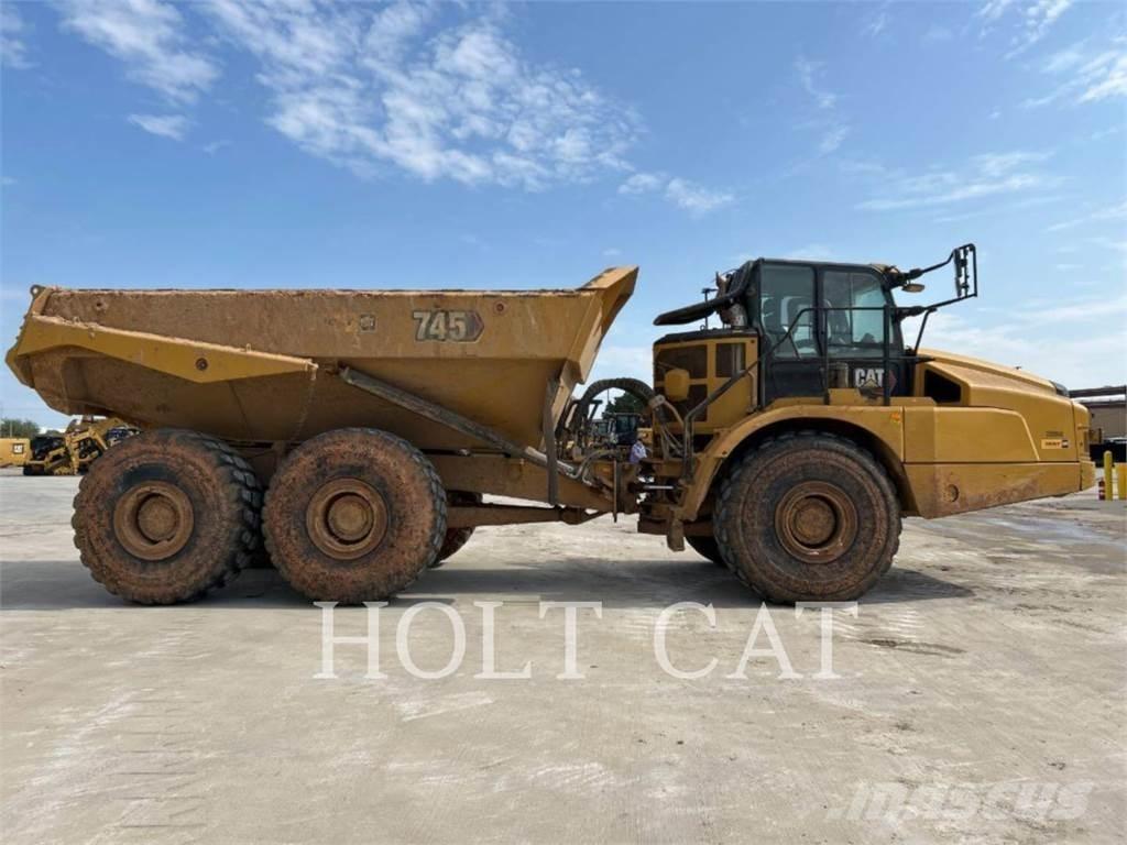 CAT 745 Belden kirma kaya kamyonu