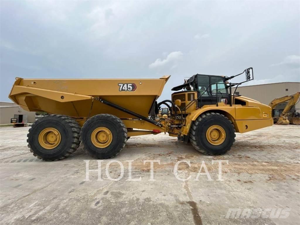 CAT 745 Belden kirma kaya kamyonu