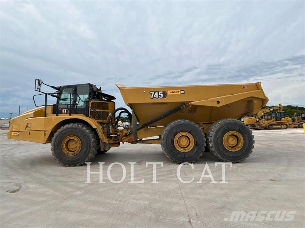 CAT 745 Belden kirma kaya kamyonu