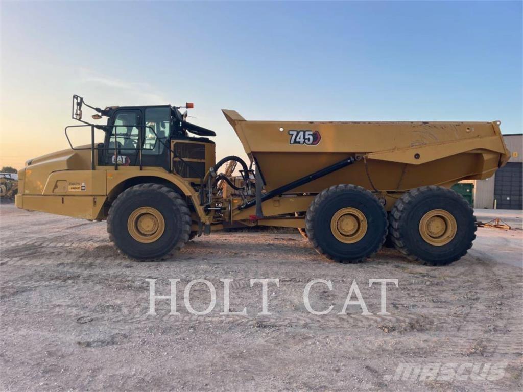 CAT 745 Belden kirma kaya kamyonu