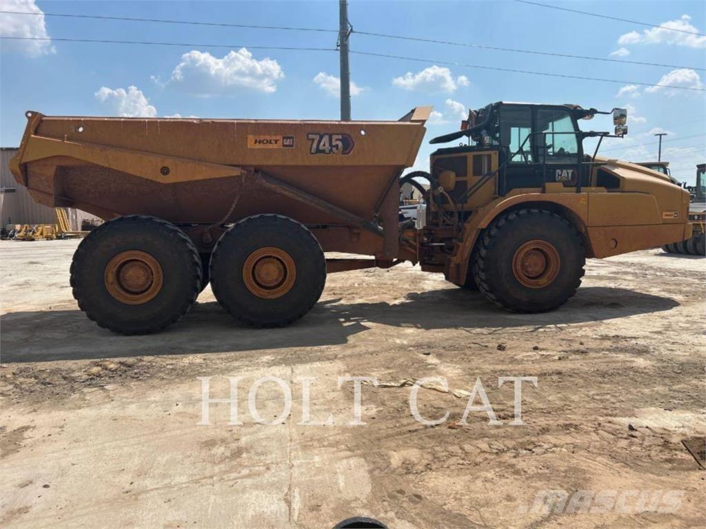 CAT 745 Belden kirma kaya kamyonu