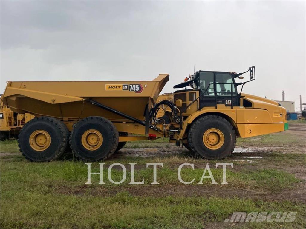 CAT 745 Belden kirma kaya kamyonu