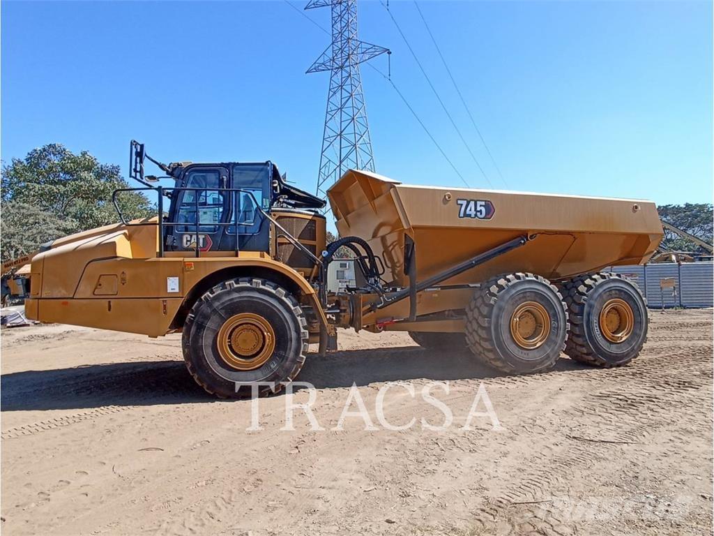 CAT 745 Belden kirma kaya kamyonu