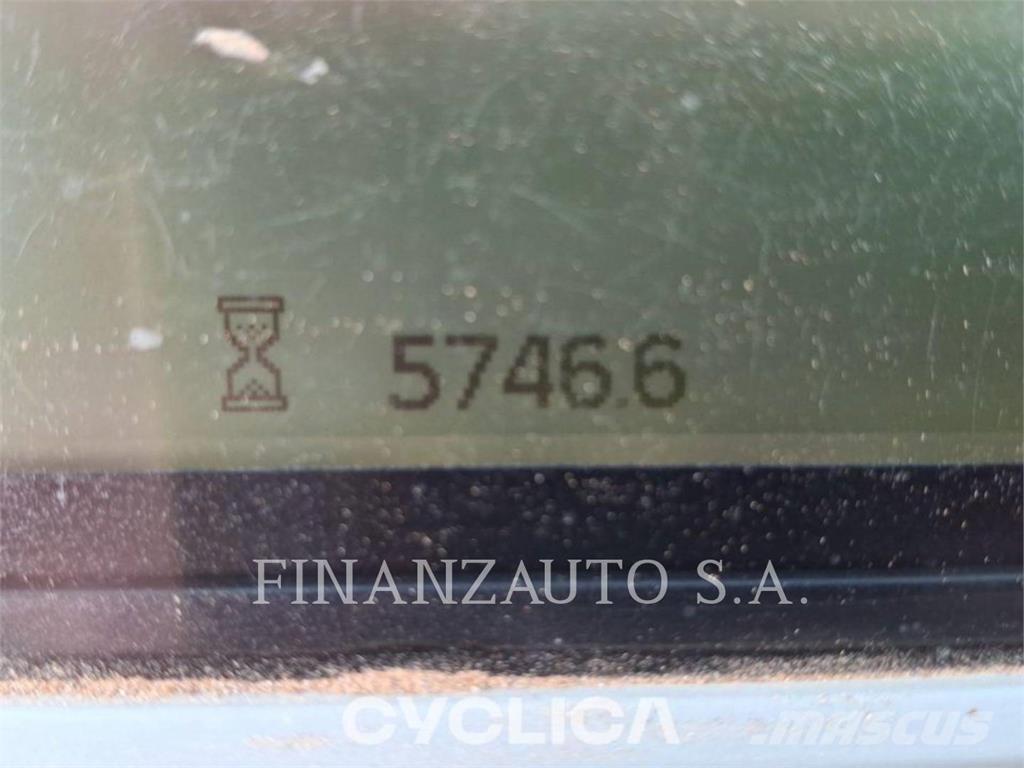 CAT 745 Belden kirma kaya kamyonu