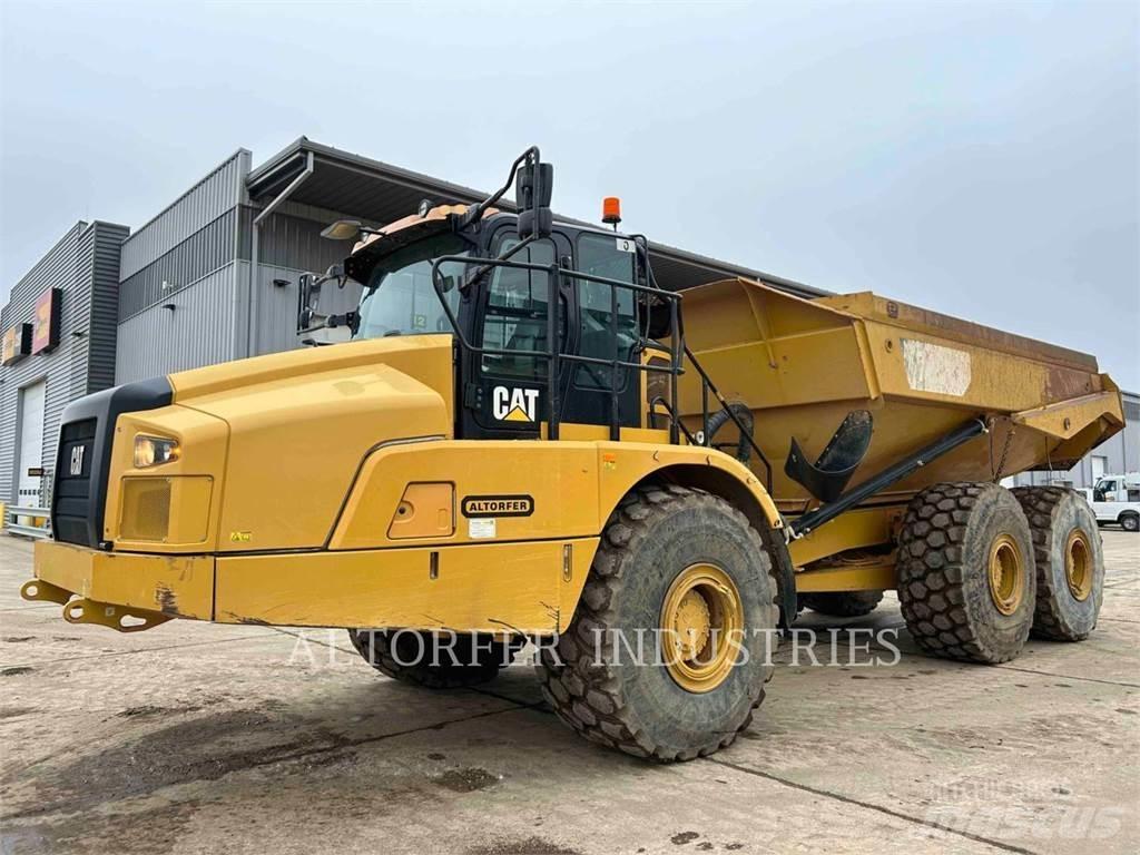 CAT 745 Belden kirma kaya kamyonu