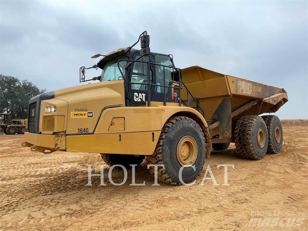 CAT 745-04 Belden kirma kaya kamyonu