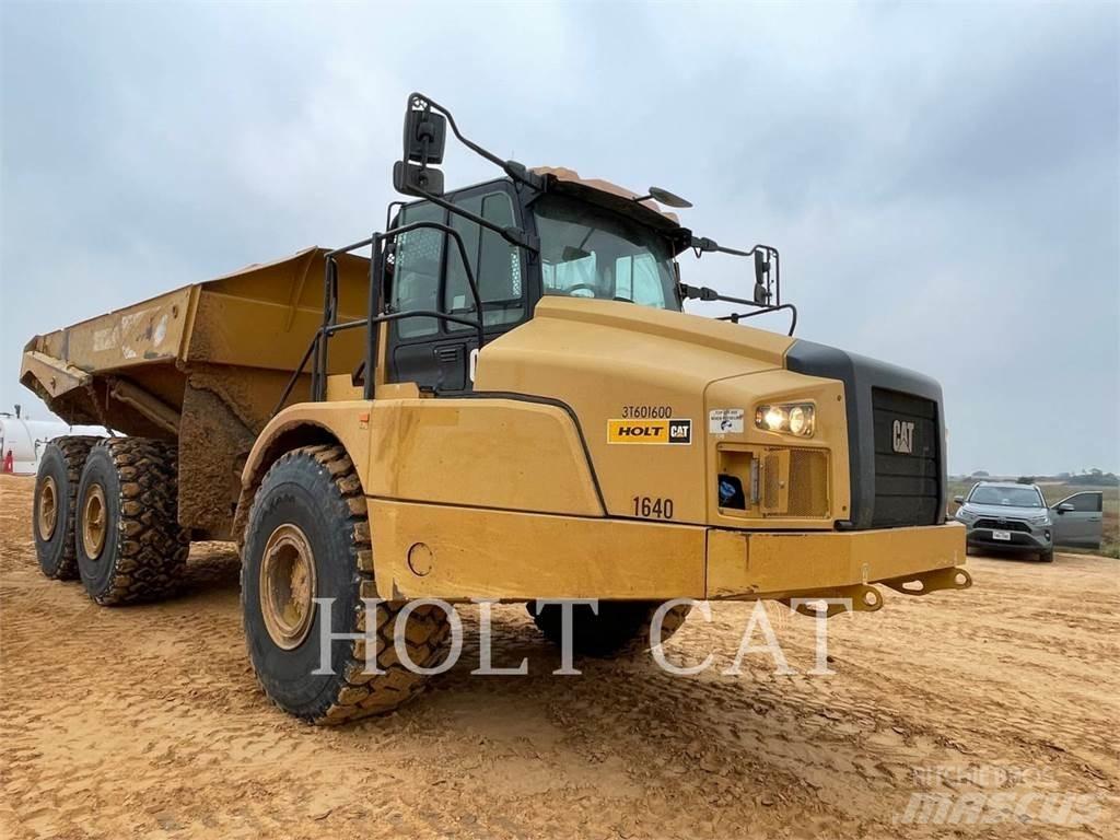 CAT 745-04 Belden kirma kaya kamyonu