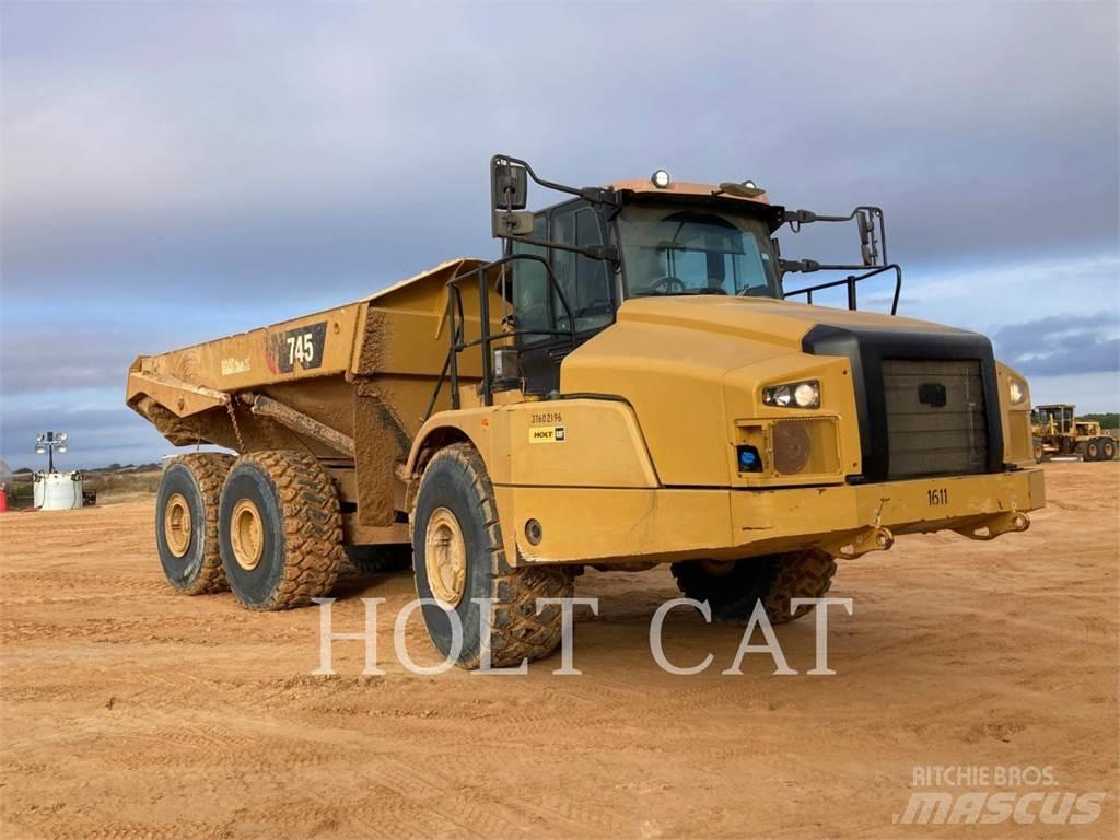 CAT 745-04 Belden kirma kaya kamyonu