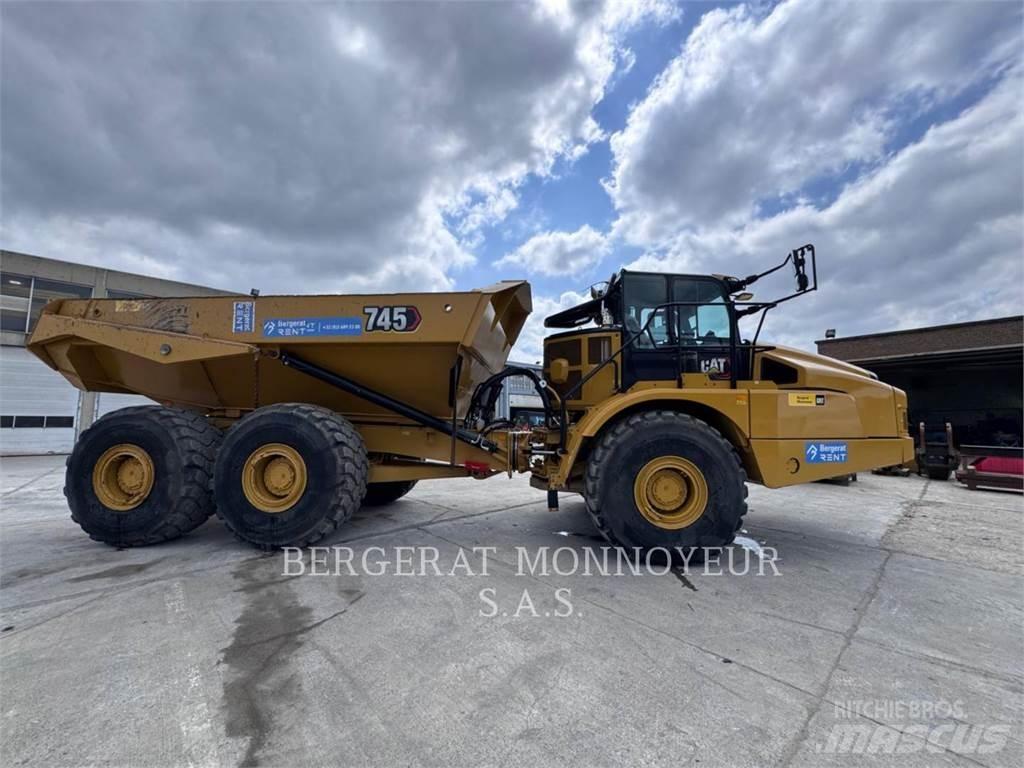 CAT 745-04 Belden kirma kaya kamyonu