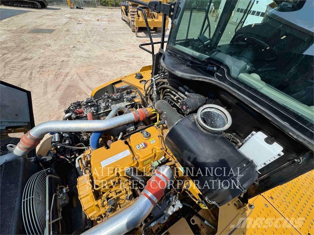 CAT 745-04 Belden kirma kaya kamyonu