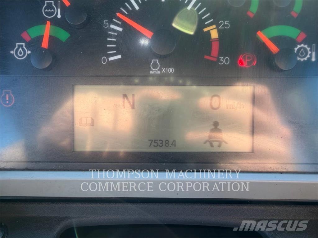 CAT 745-04 Belden kirma kaya kamyonu