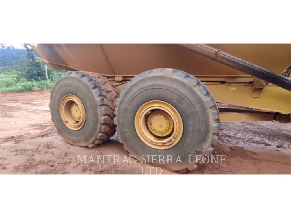 CAT 745-04LRC Belden kirma kaya kamyonu