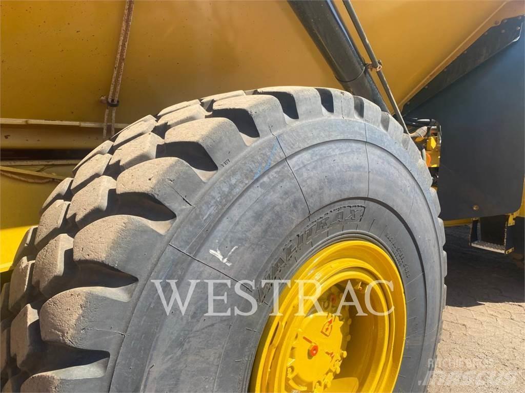 CAT 745-04LRC Belden kirma kaya kamyonu