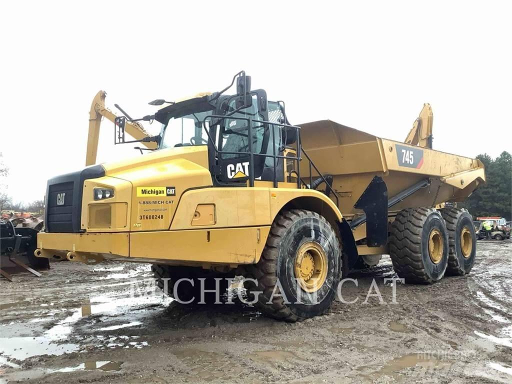 CAT 745 T Belden kirma kaya kamyonu