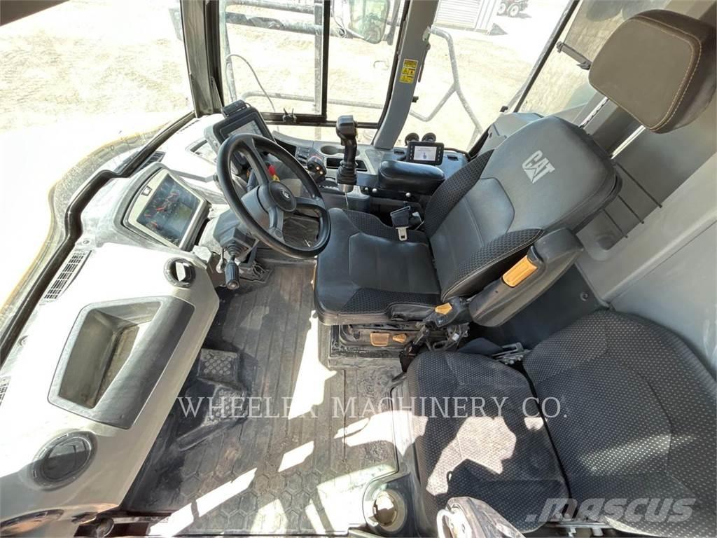 CAT 745 TG Belden kirma kaya kamyonu