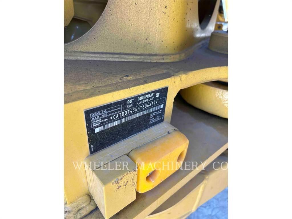 CAT 745 TG Belden kirma kaya kamyonu