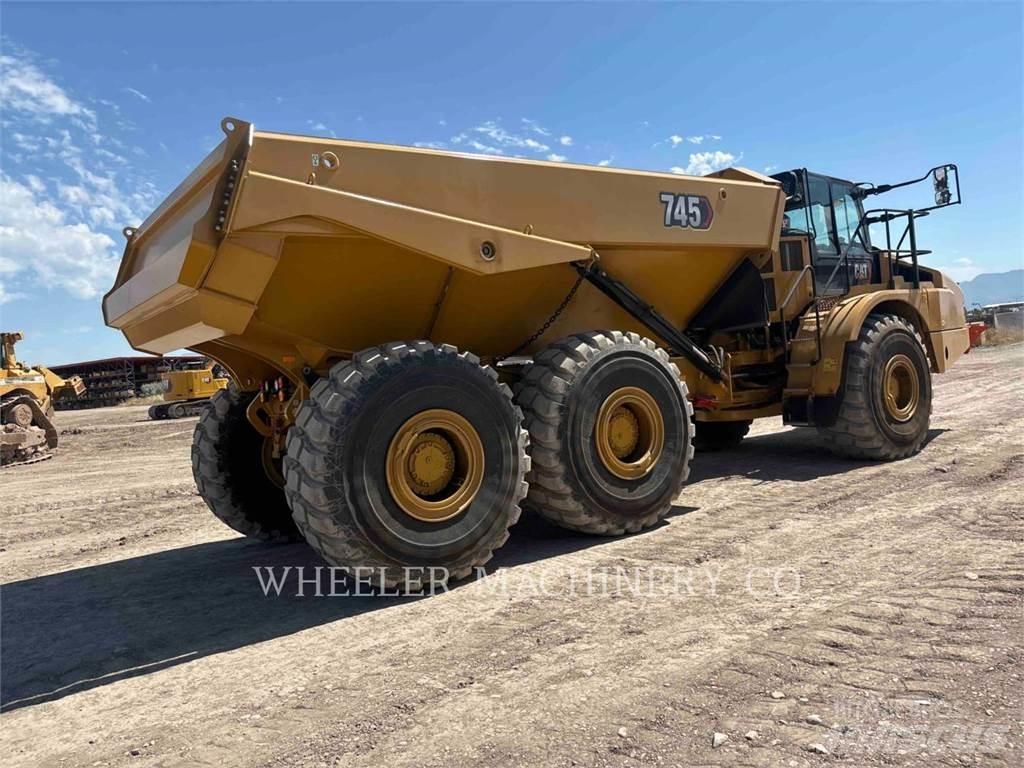 CAT 745 TG Belden kirma kaya kamyonu