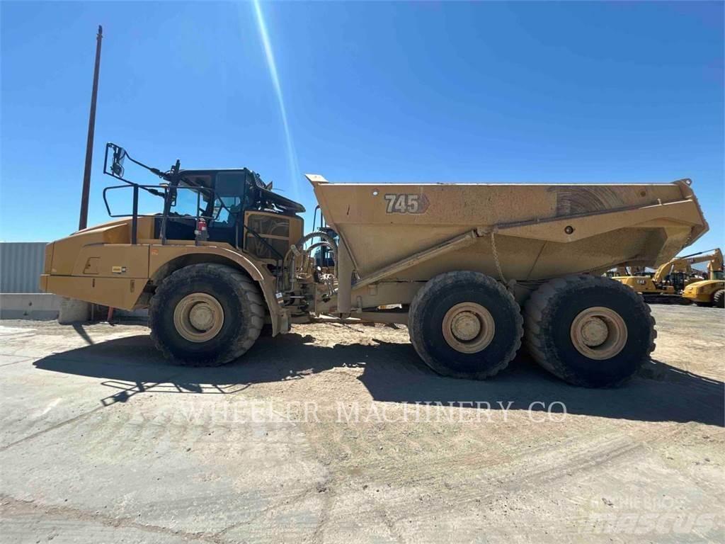 CAT 745 TG Belden kirma kaya kamyonu